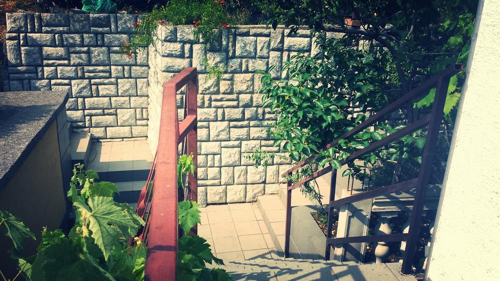 Apartmani Cempres Senj سينج الغرفة الصورة